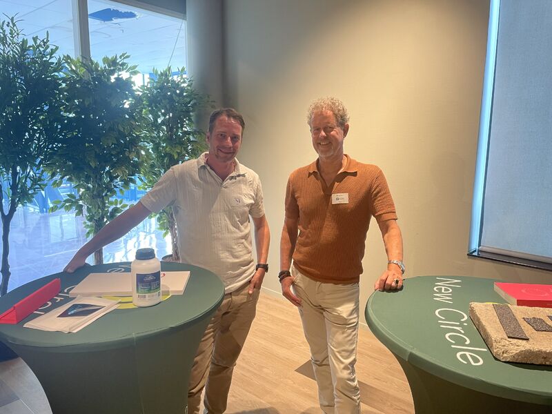 Kevin en Bert bij 'Van teelt naar bouw' in het AFAS Stadion in Alkmaar